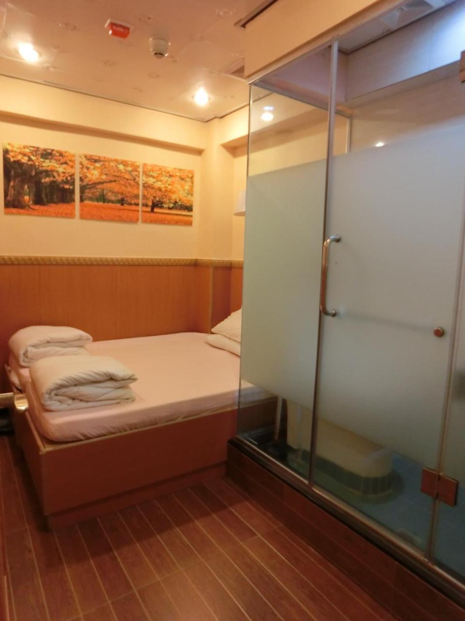 Usa Hostel Hong Kong Esterno foto